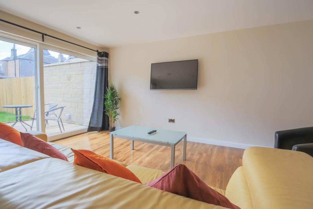 Stylish Modern Newly Built Apartment 15 Min From City Centre EDI Buitenkant foto